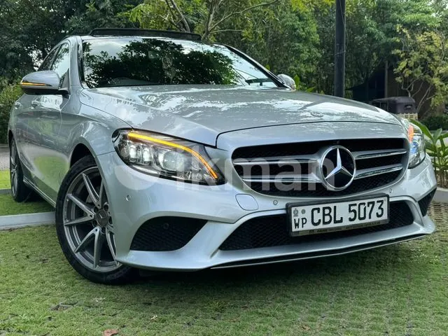 Mercedes-Benz C200