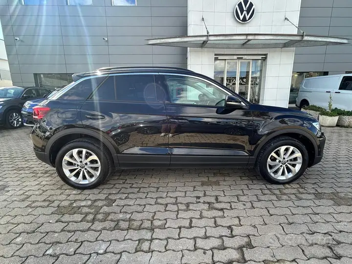 Volkswagen T-Roc 2024 photo 3
