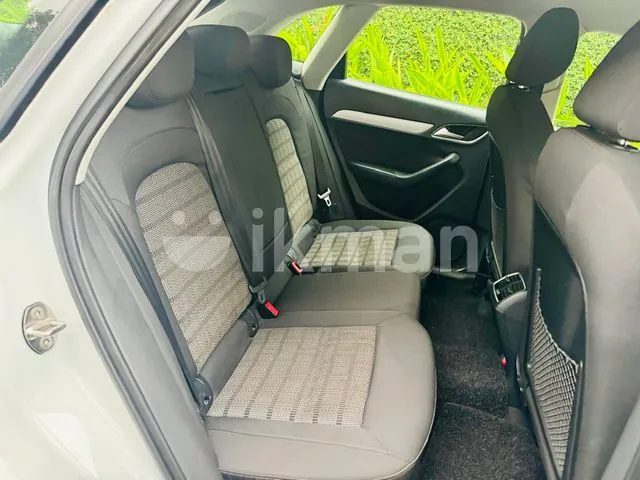 Audi Q3 2017 photo 4