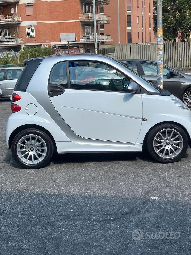 Smart Fortwo 2012 photo 3