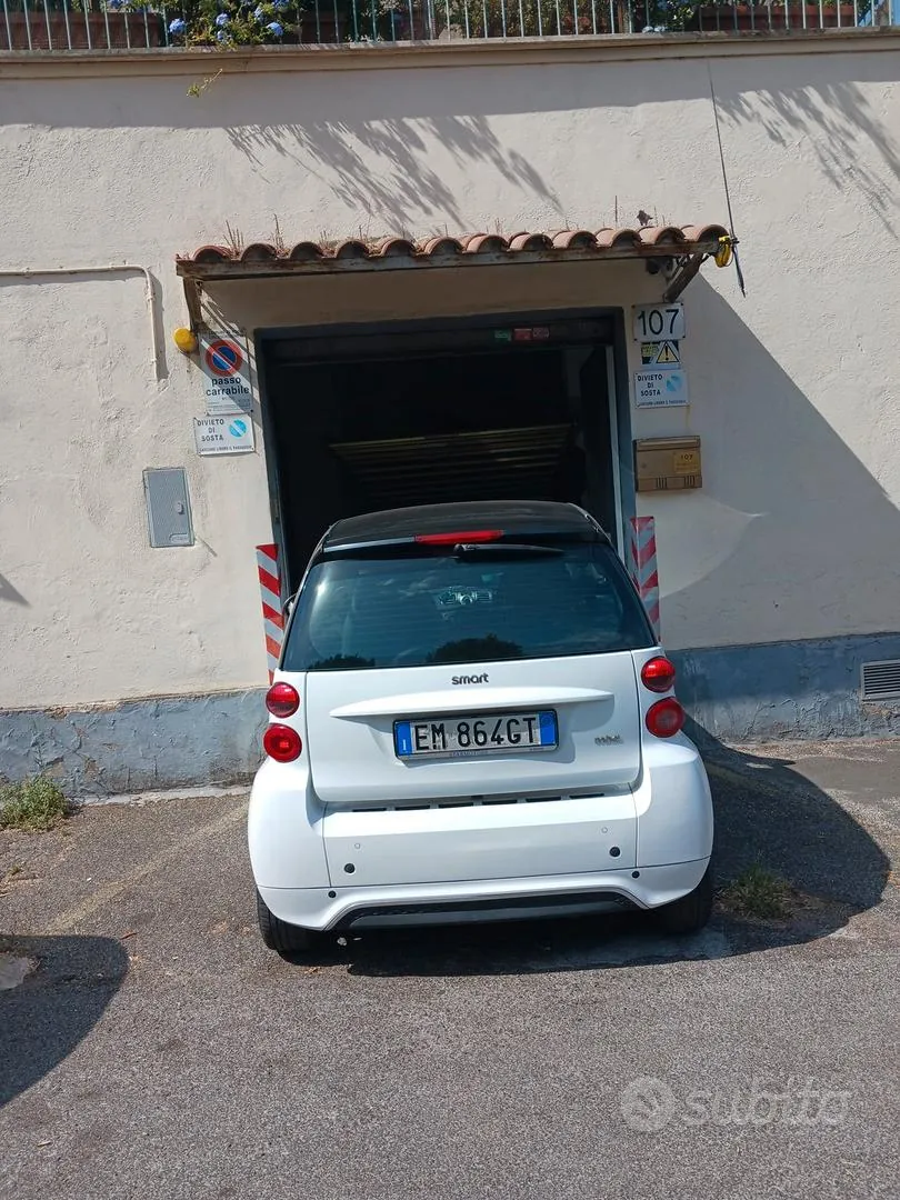 Smart Fortwo 2012 photo 2
