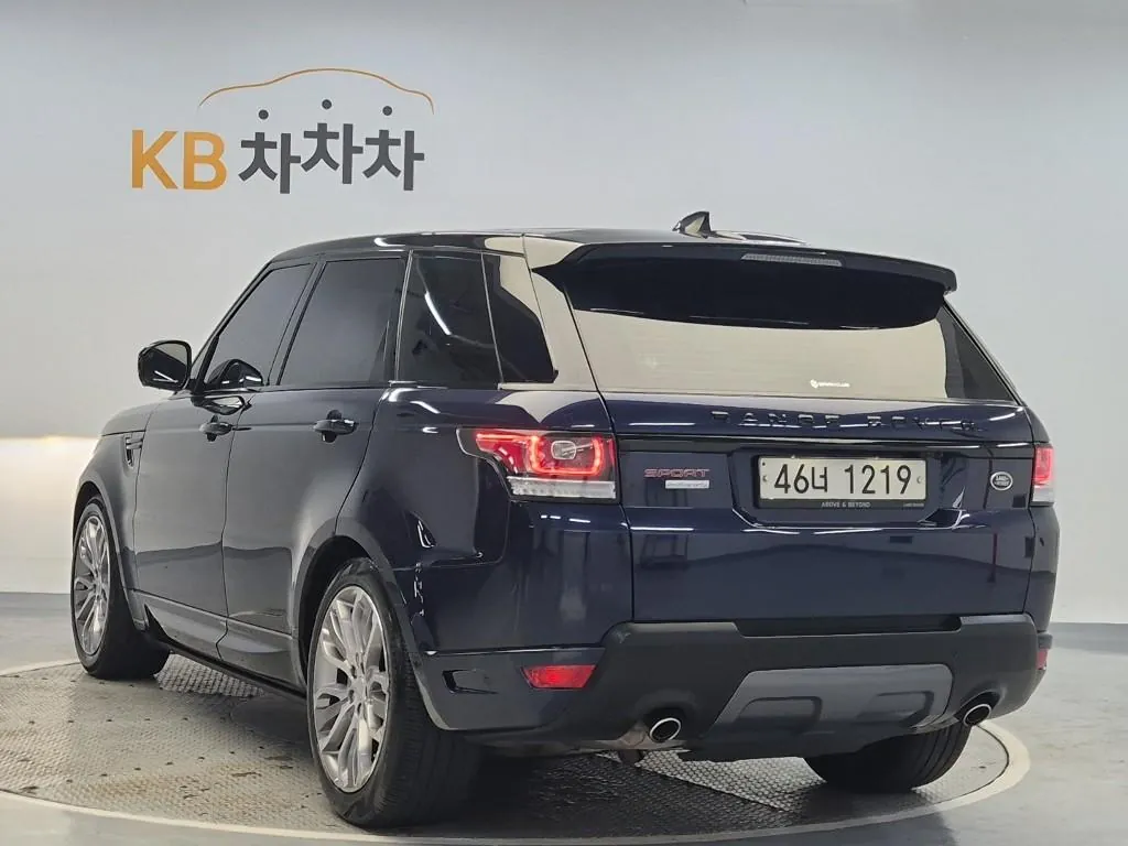 Land Rover Range Rover Sport 2017 photo 2