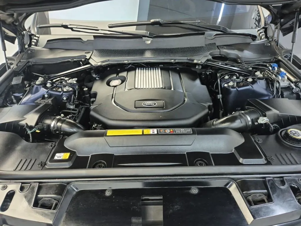 Land Rover Range Rover Sport 2017 photo 5