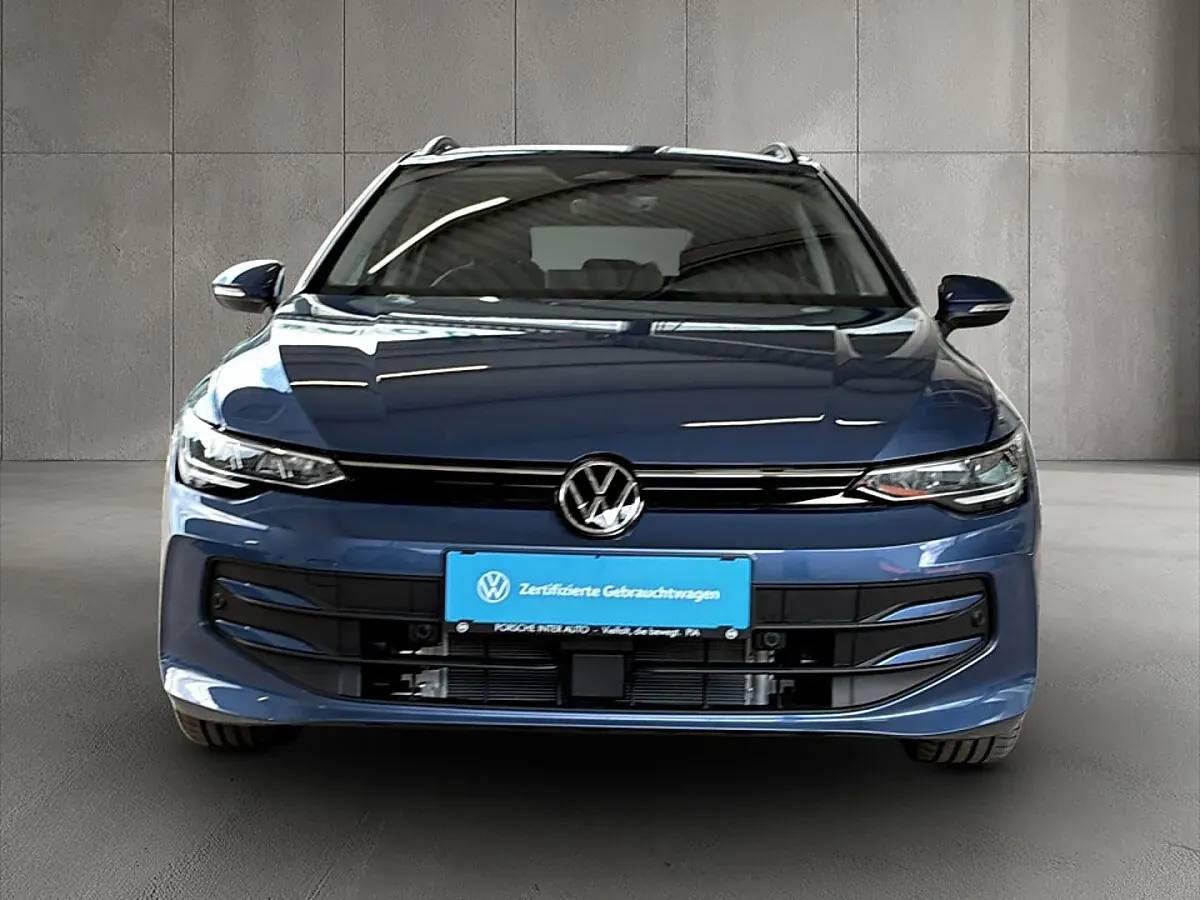 Volkswagen Golf 2026 photo 2