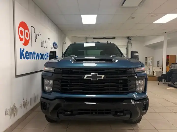 Chevrolet Silverado 2500 2025 photo 4