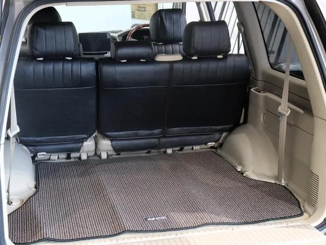 Toyota Land Cruiser 100 2006 photo 3