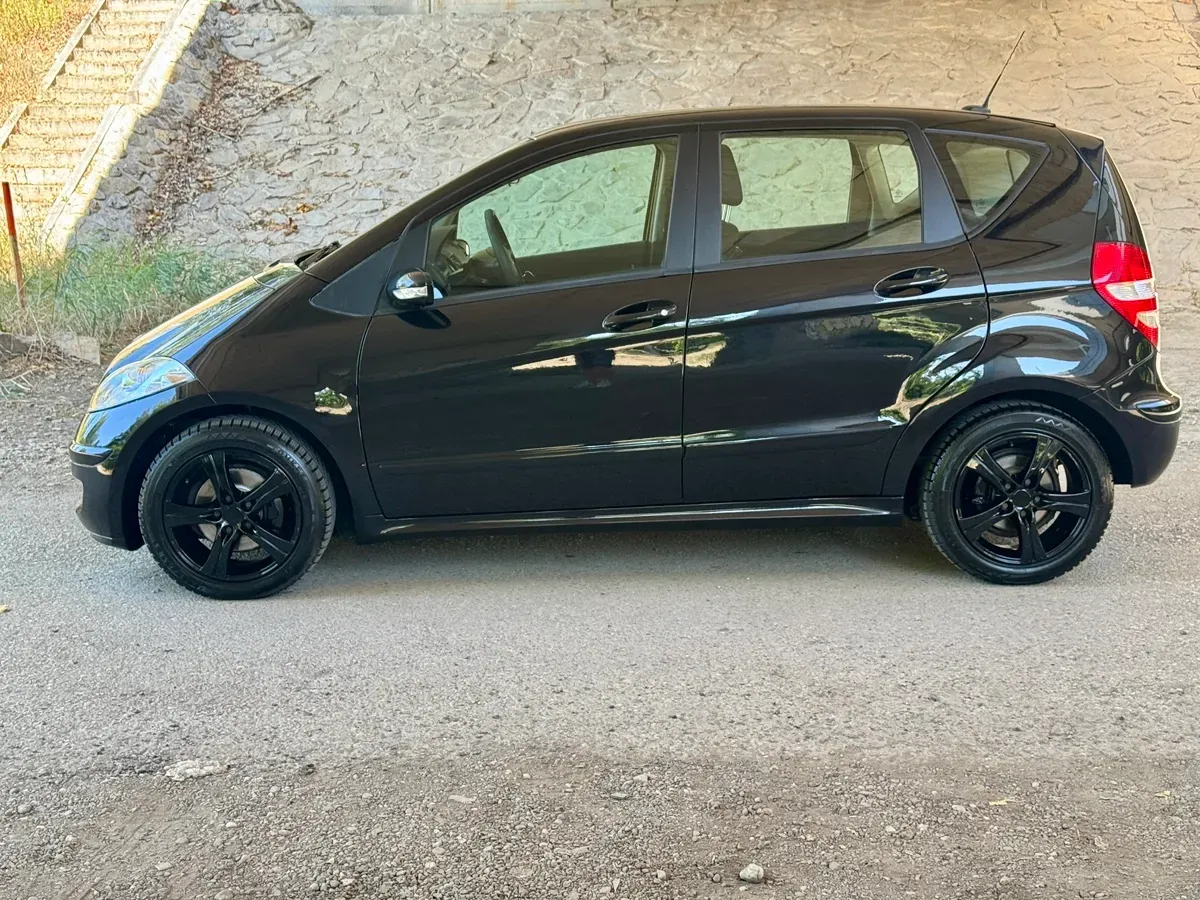 Mercedes-Benz A-Class 2008 photo 2