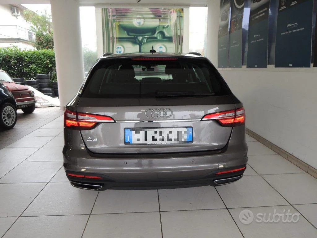 Audi A4 2022 photo 5