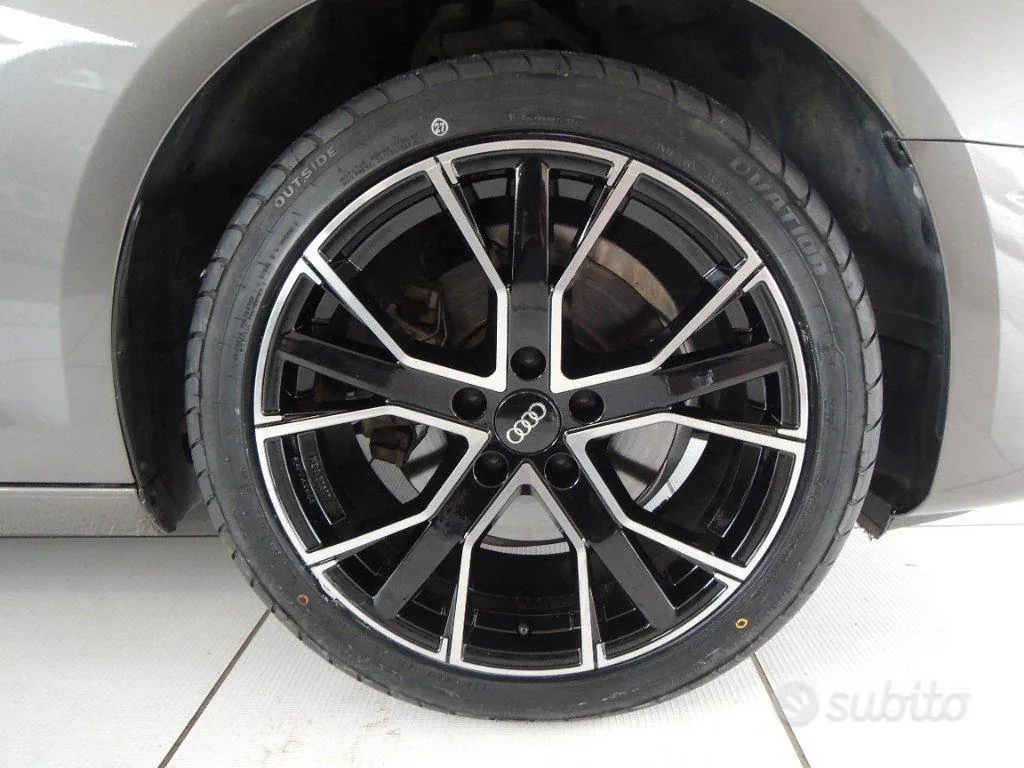 Audi A4 2022 photo 3