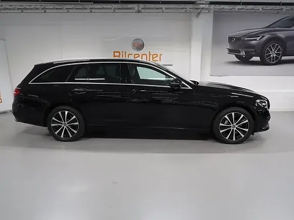 Mercedes-Benz E300 2022 photo 5