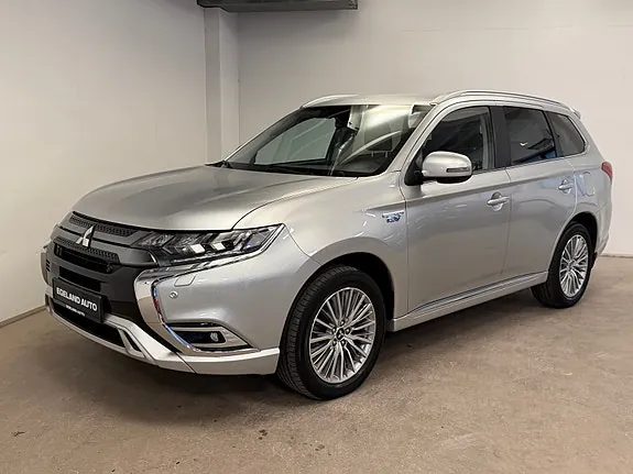 Mitsubishi Outlander 2021 photo 2