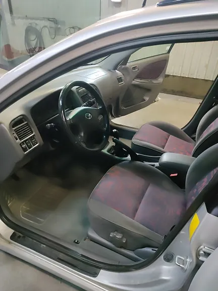 Toyota Avensis 1999 photo 5