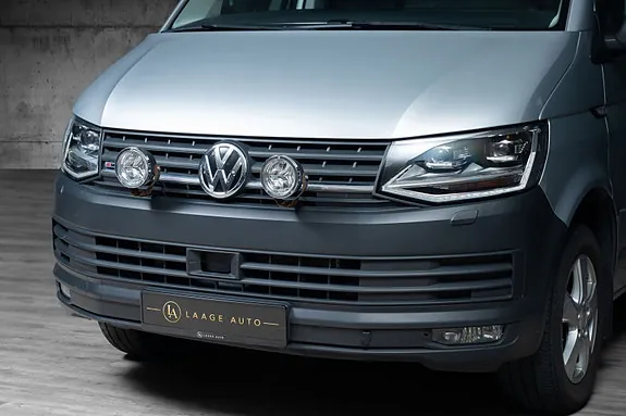 Volkswagen Transporter 2017 photo 2