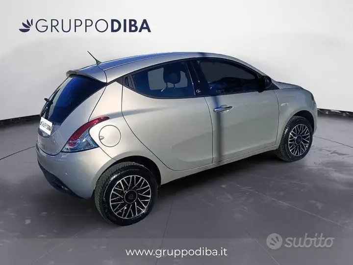Lancia Ypsilon 2015 photo 5