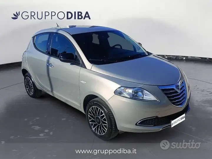 Lancia Ypsilon 2015 photo 3