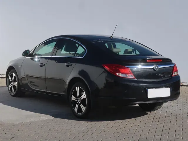Opel Insignia 2011 photo 3
