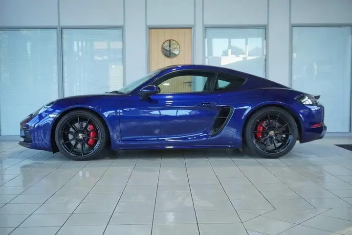 Porsche 718 Cayman 2023 photo 2