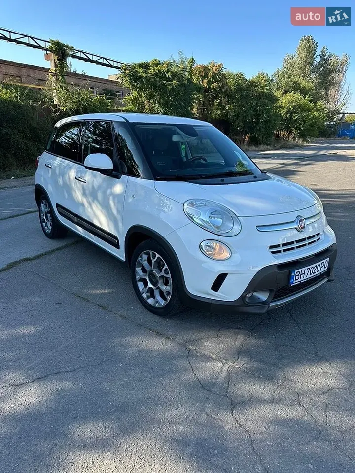 Fiat 500L 2016 photo 2