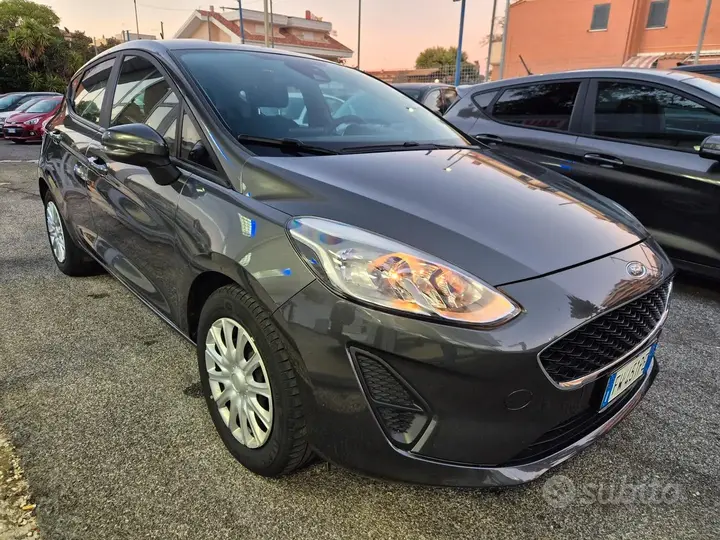 Ford Fiesta 2019 photo 2