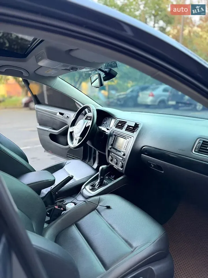 Volkswagen Jetta 2013 photo 4