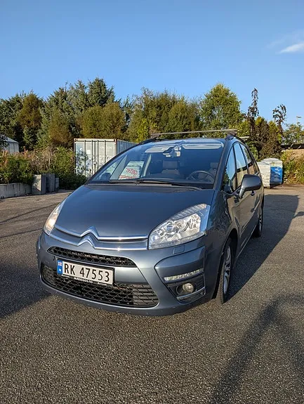 Citroen Grand C4 Picasso 2012 photo 3