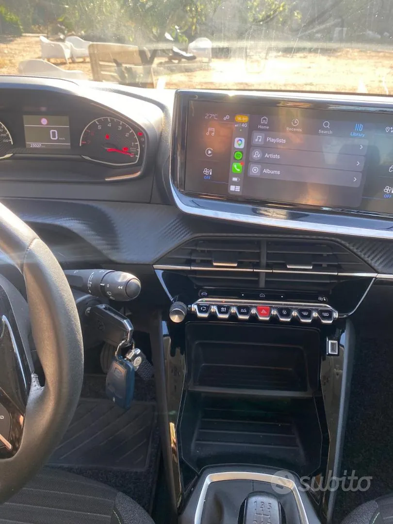 Peugeot 208 2024 photo 4