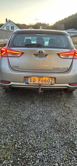Toyota Auris 2016 photo 3