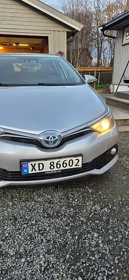 Toyota Auris 2016 photo 4