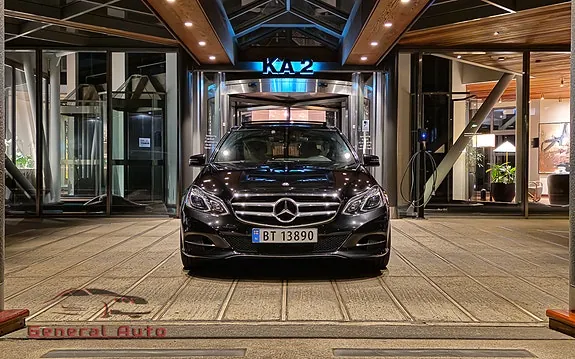 Mercedes-Benz E300 2013 photo 4