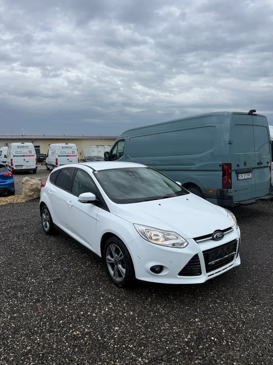 Ford Focus 2013 photo 3