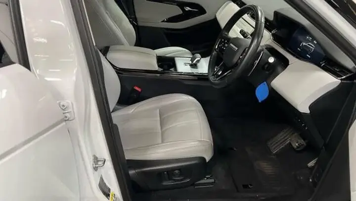 Land Rover Range Rover Evoque 2024 photo 3