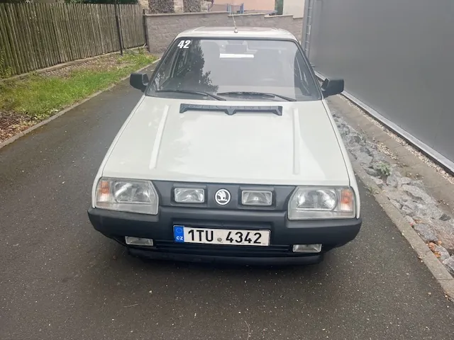 Skoda Favorit 1990 photo 5