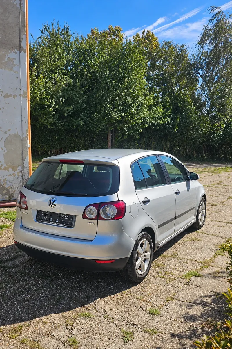Volkswagen Golf 2005 photo 3