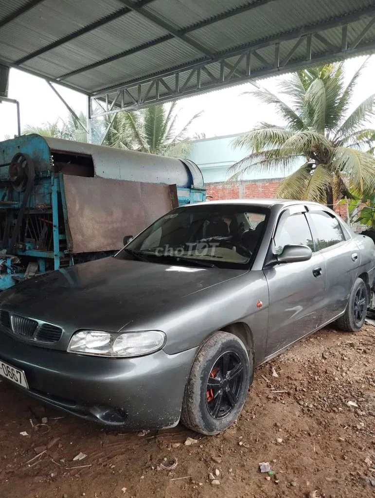 Daewoo Nubira 1999 photo 3