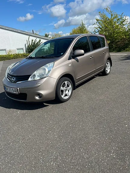 Nissan Note 2009 photo 3