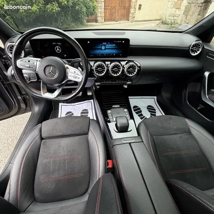 Mercedes-Benz A-Class 2022 photo 3