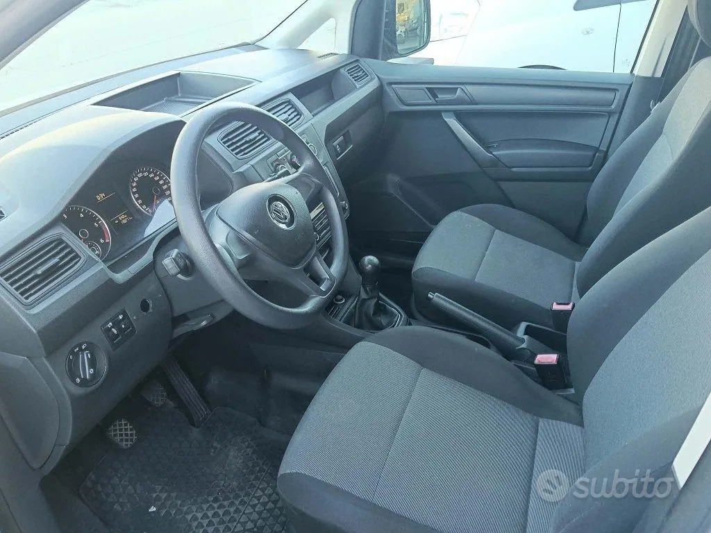 Volkswagen Caddy 2018 photo 2
