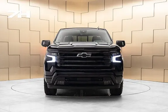 Chevrolet Silverado 2026 photo 2
