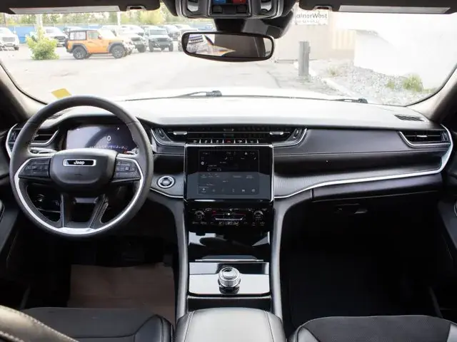 Jeep Grand Cherokee 2024 photo 4