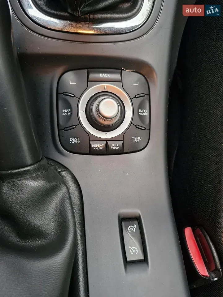 Renault Megane 2013 photo 2