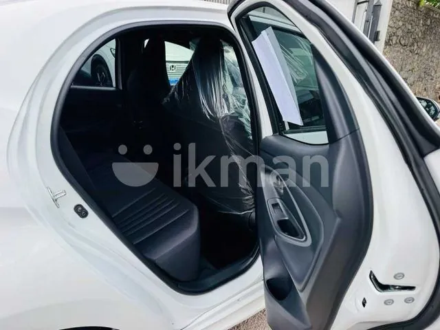 Toyota Yaris 2026 photo 4