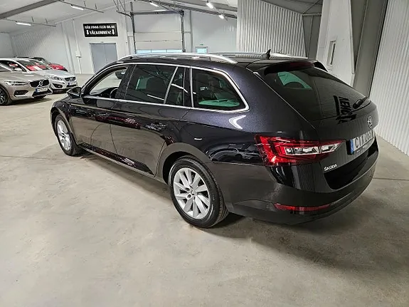 Skoda Superb 2017 photo 4