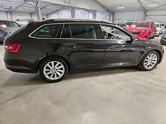 Skoda Superb 2017 photo 3