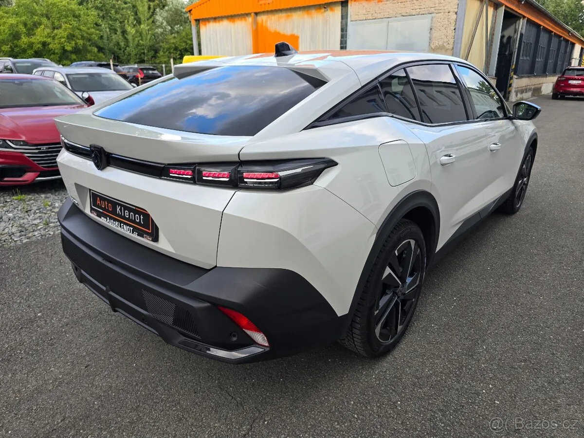 Peugeot 408 Allure 2023 photo 3