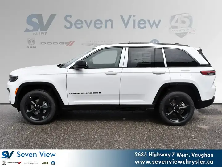 Jeep Grand Cherokee 2026 photo 3