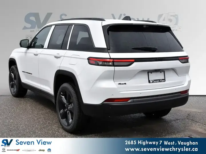Jeep Grand Cherokee 2026 photo 4