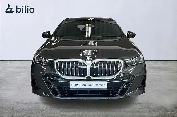 BMW 530E 2026 photo 5