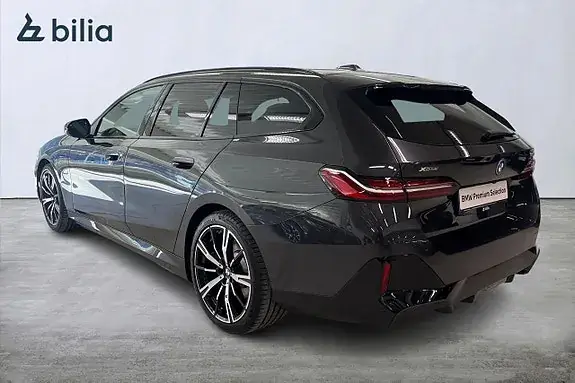 BMW 530E 2026 photo 2