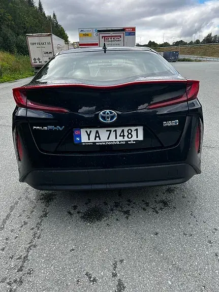 Toyota Prius Plug-In Hybrid 2019 photo 5