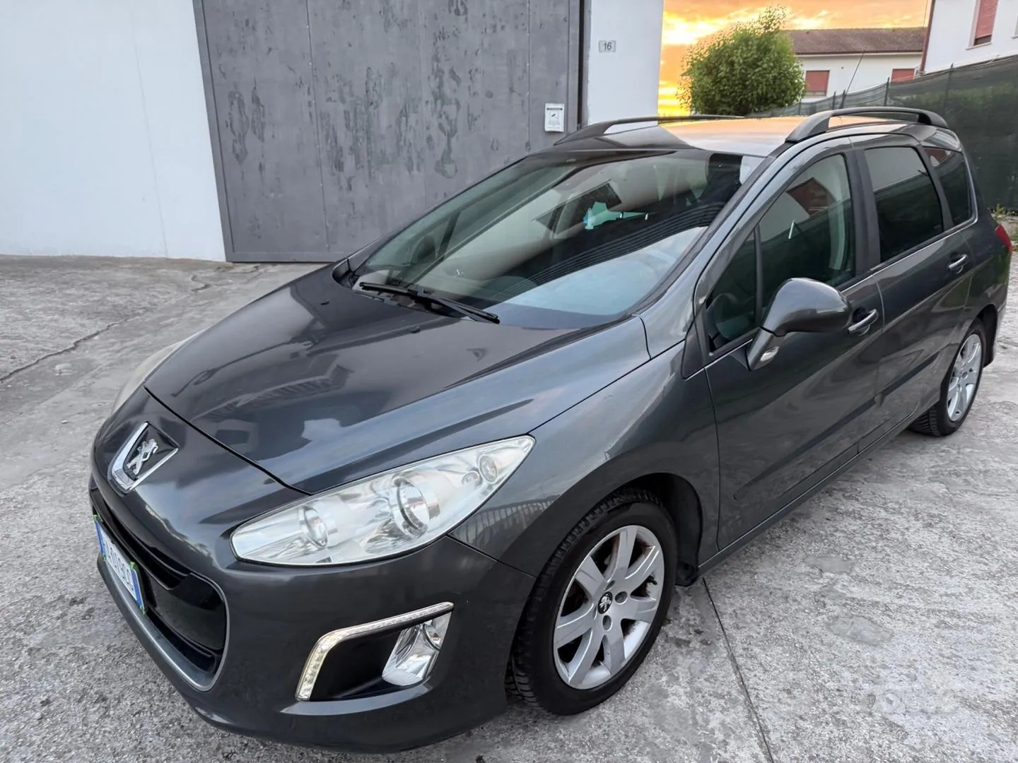 Peugeot 308 2013 photo 5